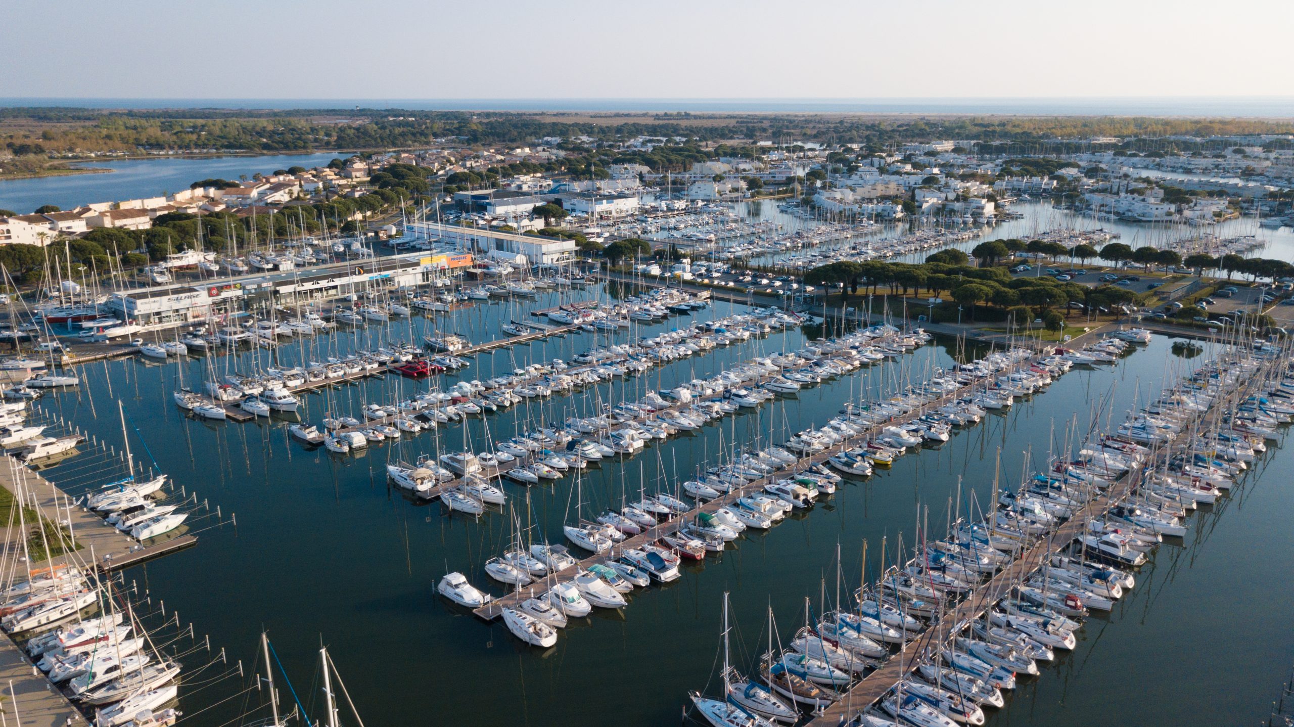 port camargue vu aerienne